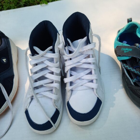 Lots of 4 kids mixed buddle boys shoes multiple brands size 1 US for young boys. - Picture 11 of 13